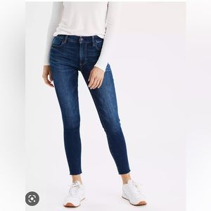AMERICAN EAGLE OUTFITTERS SIZE 10 SUPER STRETCH SUPER HI-RISE JEGGING CROP